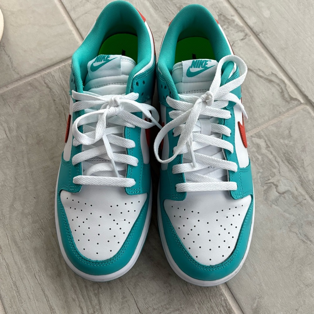 Nike Dunks - Picture 2 of 3